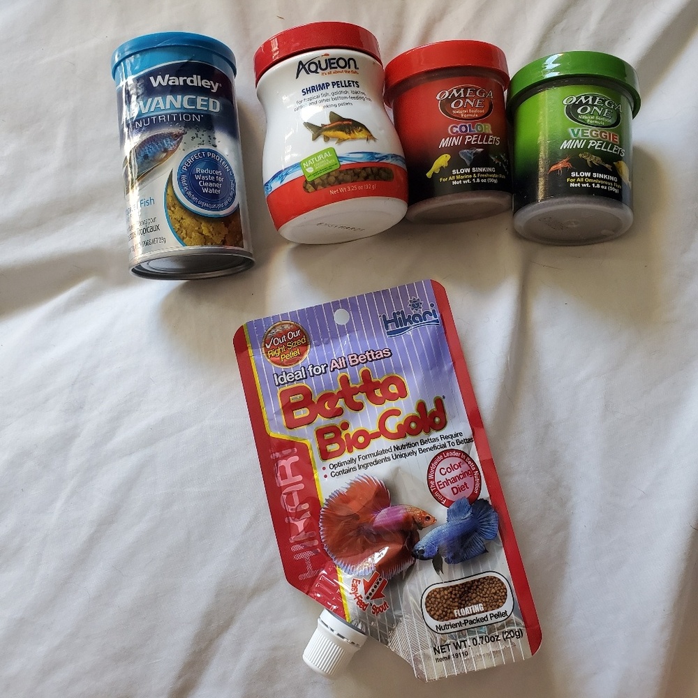 Fish food bundle #2 - Picture 2 of 4